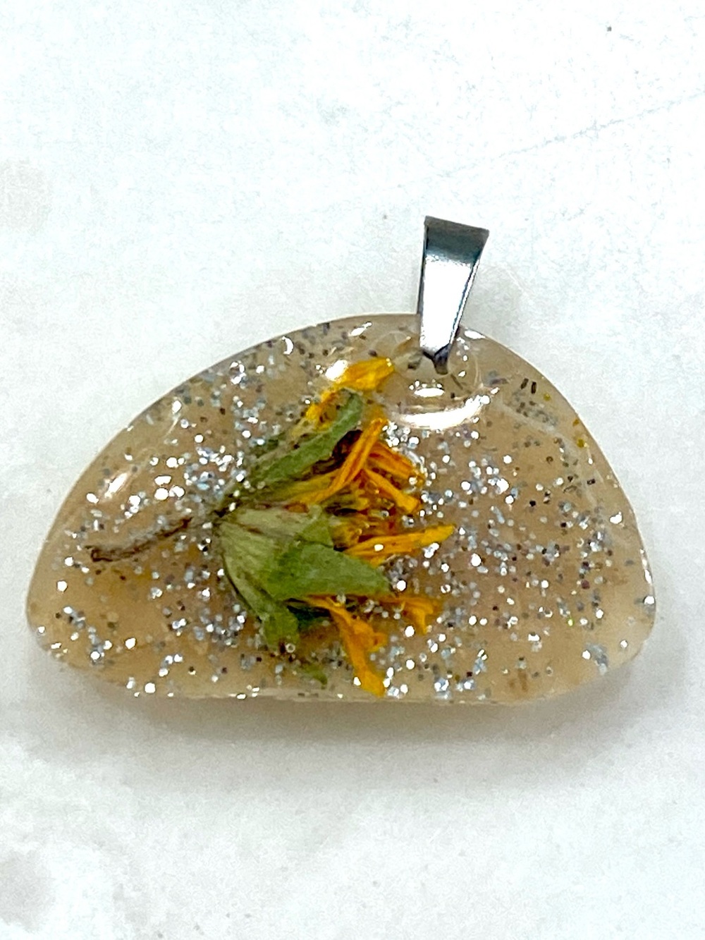 Handmade Resin Dried Flower Pendant Dried Sunflower Silver Glitter Asymmetrical